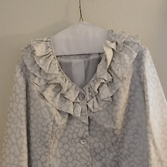 Skirt suit - Picture 2 of 4